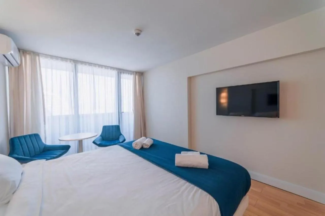 Sea Line Aparthotel & Batumi Beach Resort